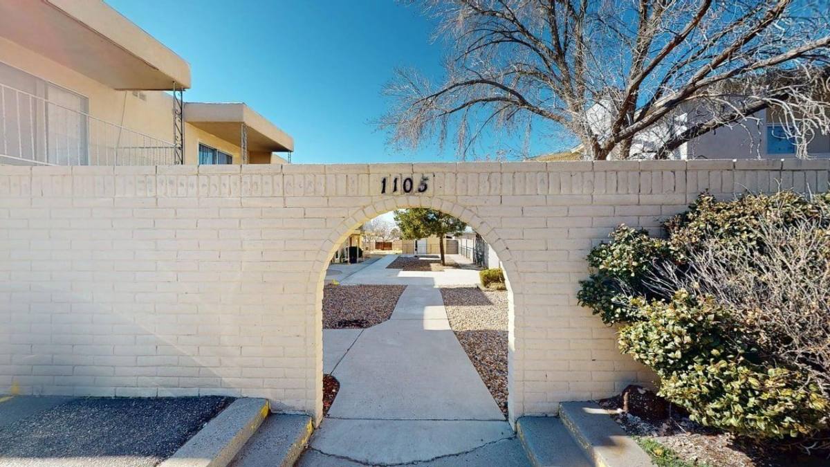 Townhouse for rent at 1105 Chelwood Park Blvd NE #16, Albuquerque, NM 87112