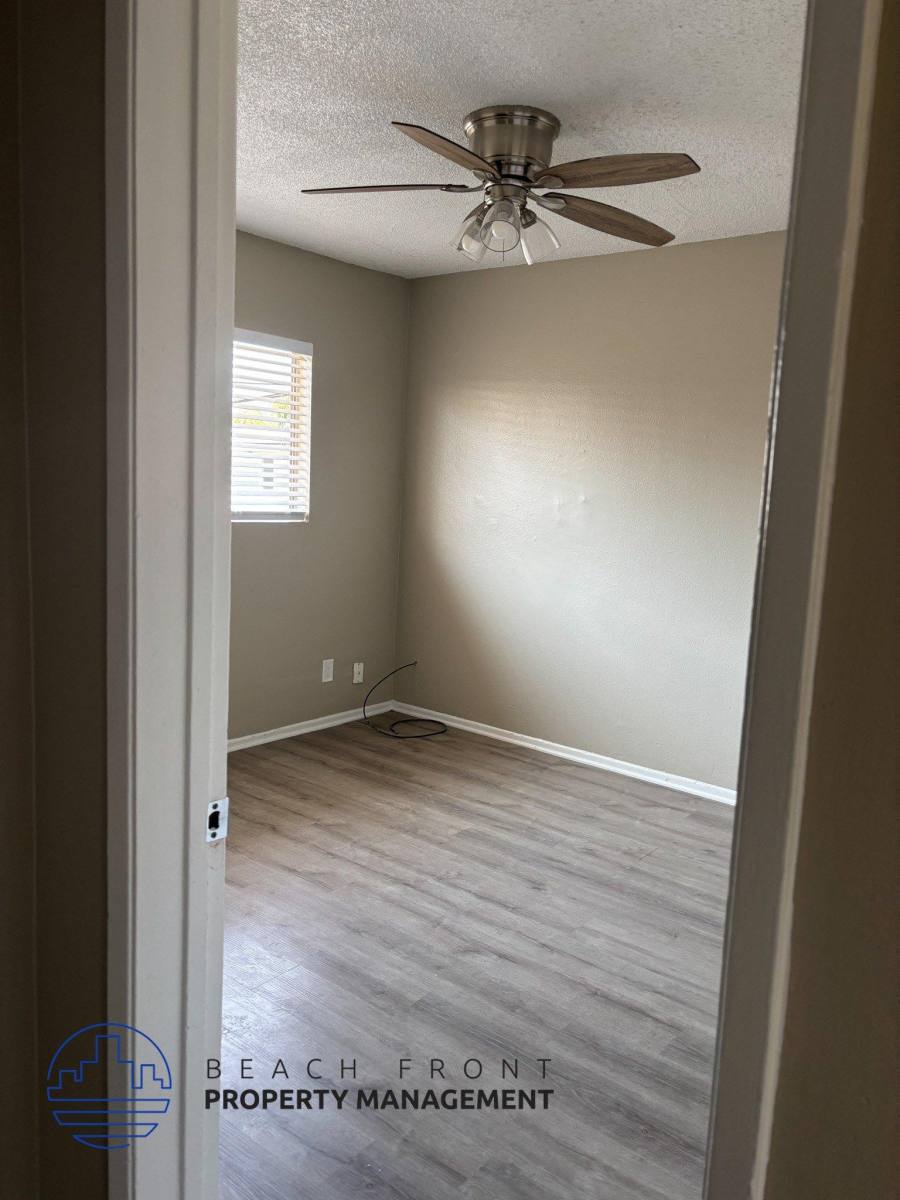 Apartment for rent at 117 E Leatrice Lane #6, Anaheim, CA 92802