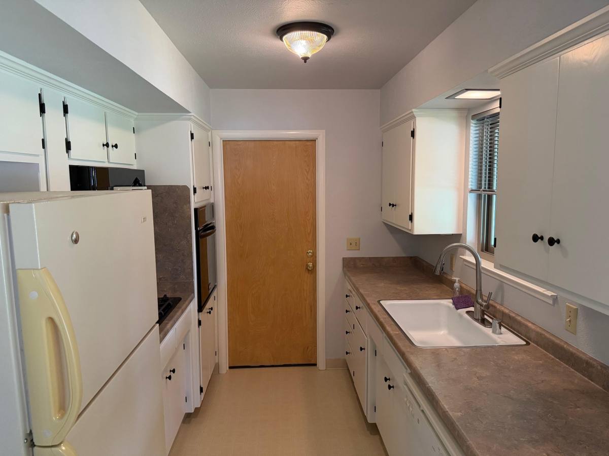 Apartment for rent at Riverside Estates, 817 Skipper Circle #1, Sacramento, CA 95822