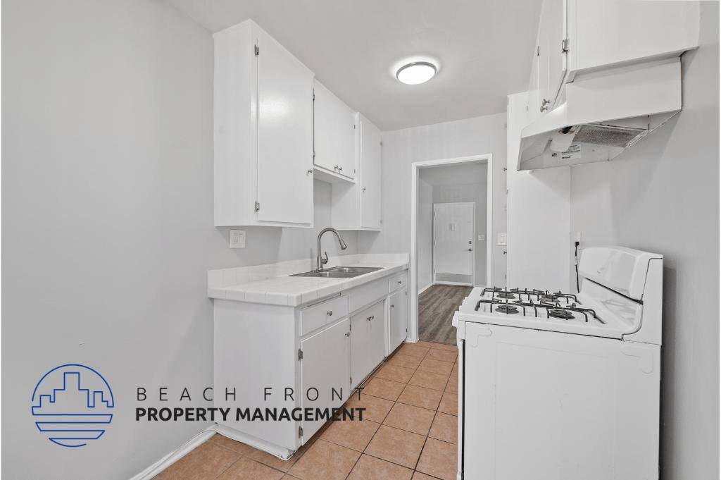 Apartment for rent at 2135 Santa Fe Ave #8, Long Beach, CA 90810