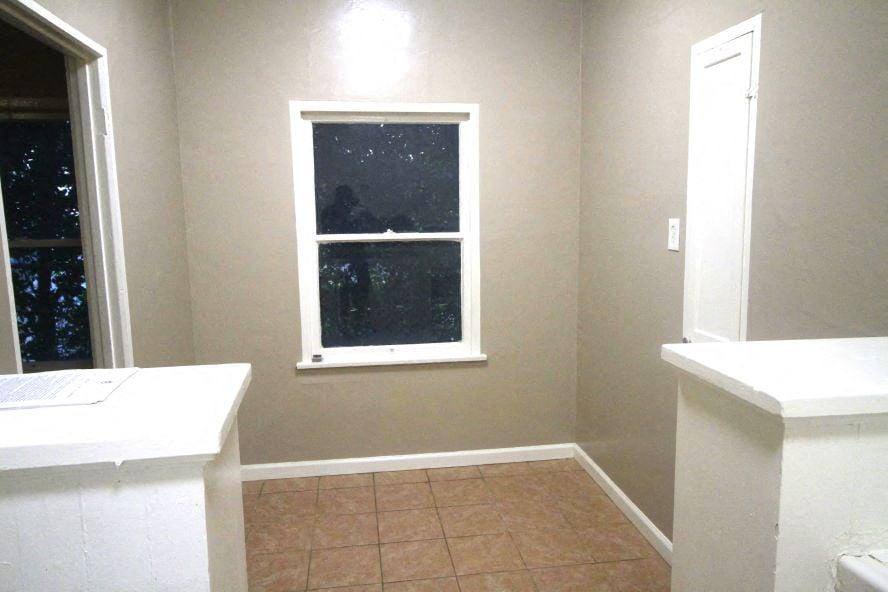Apartment for rent at 1152 Broad Ave #2, Wilmington, CA 90744