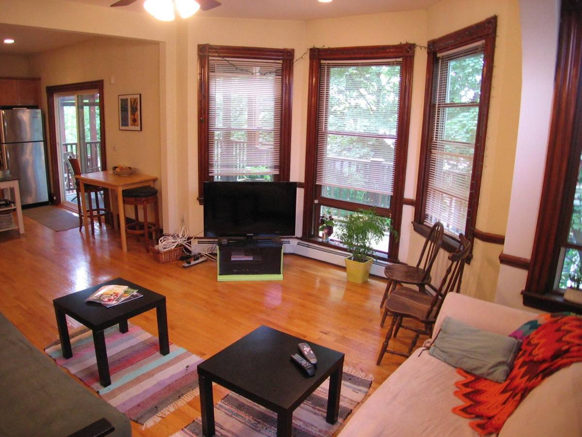 Apartment for rent at 118 Chestnut Ave #2, Jamaica Plain, MA 02130