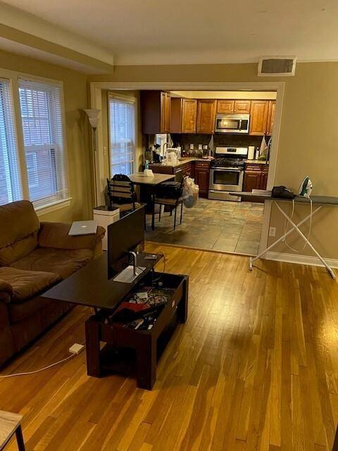 House for rent at 2672 Mayfield Rd #5, Cleveland, OH 44106