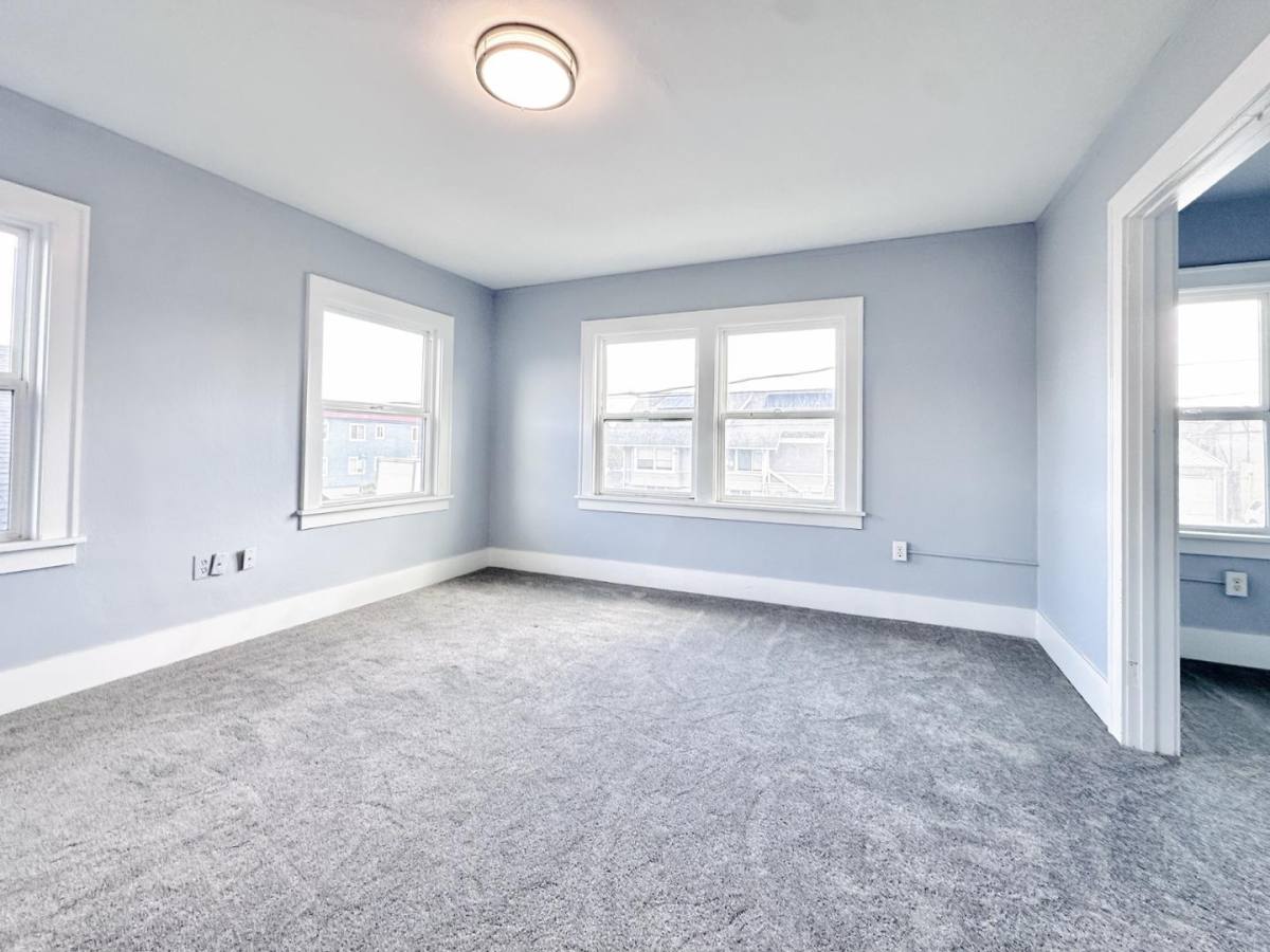 Apartment for rent at Tacoma Land Co, 3910 S Yakima St #21, Tacoma, WA 98418