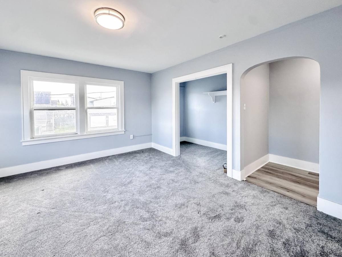 Apartment for rent at Tacoma Land Co, 3910 S Yakima St #21, Tacoma, WA 98418
