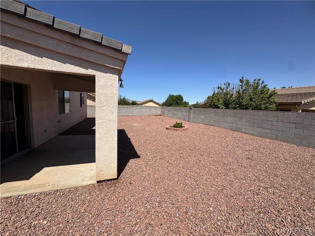 House for rent at 4263 E Medicine Bend Rd, Kingman, AZ 86401