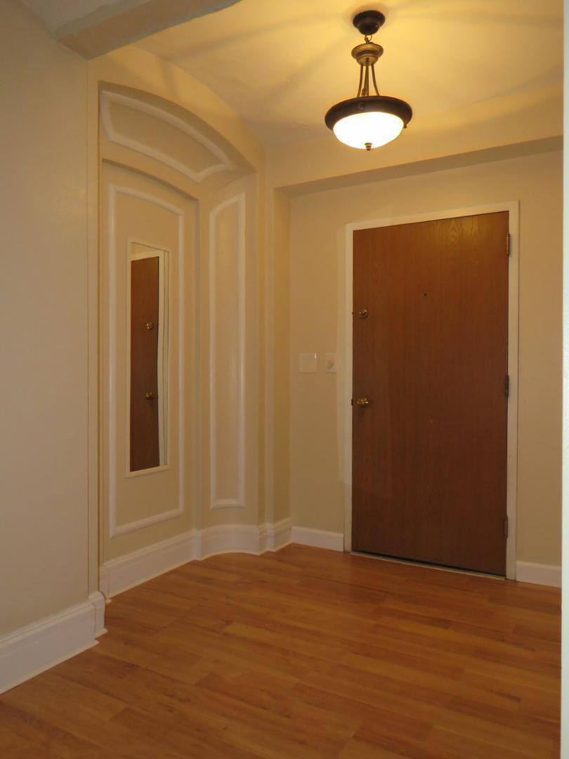 House for rent at 400 E Jefferson St #203, Springfield, IL 62701