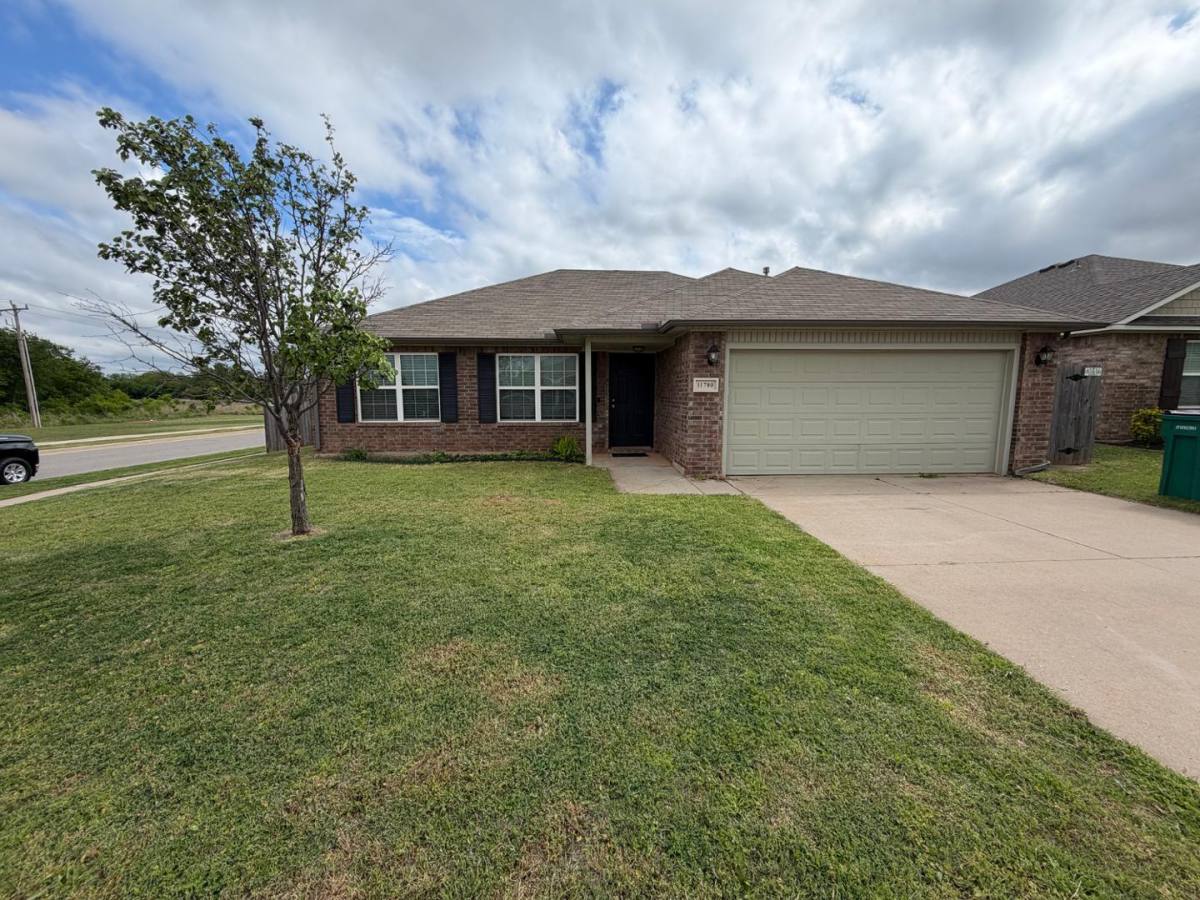 House for rent at 11700 NW 135th Terrace, Piedmont, OK 73078