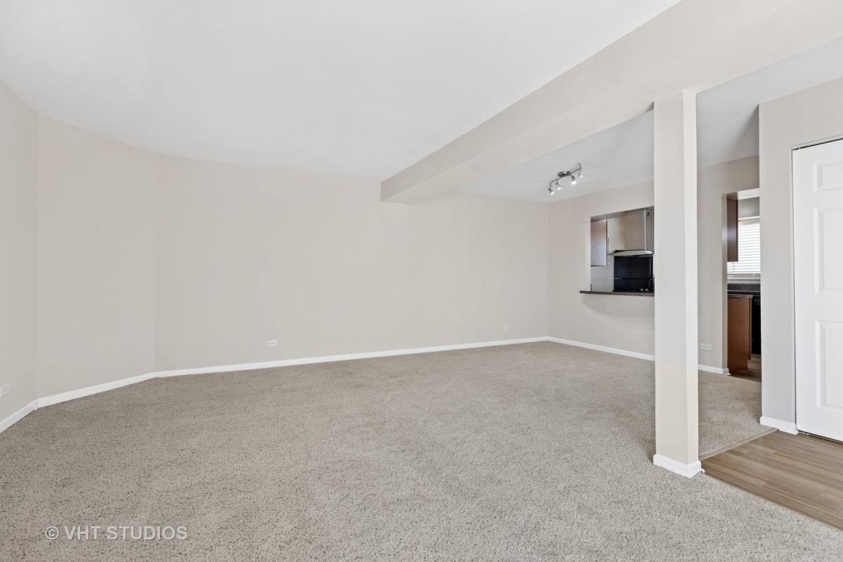 Townhouse for rent at 1531 Westminster Dr #108, Naperville, IL 60563