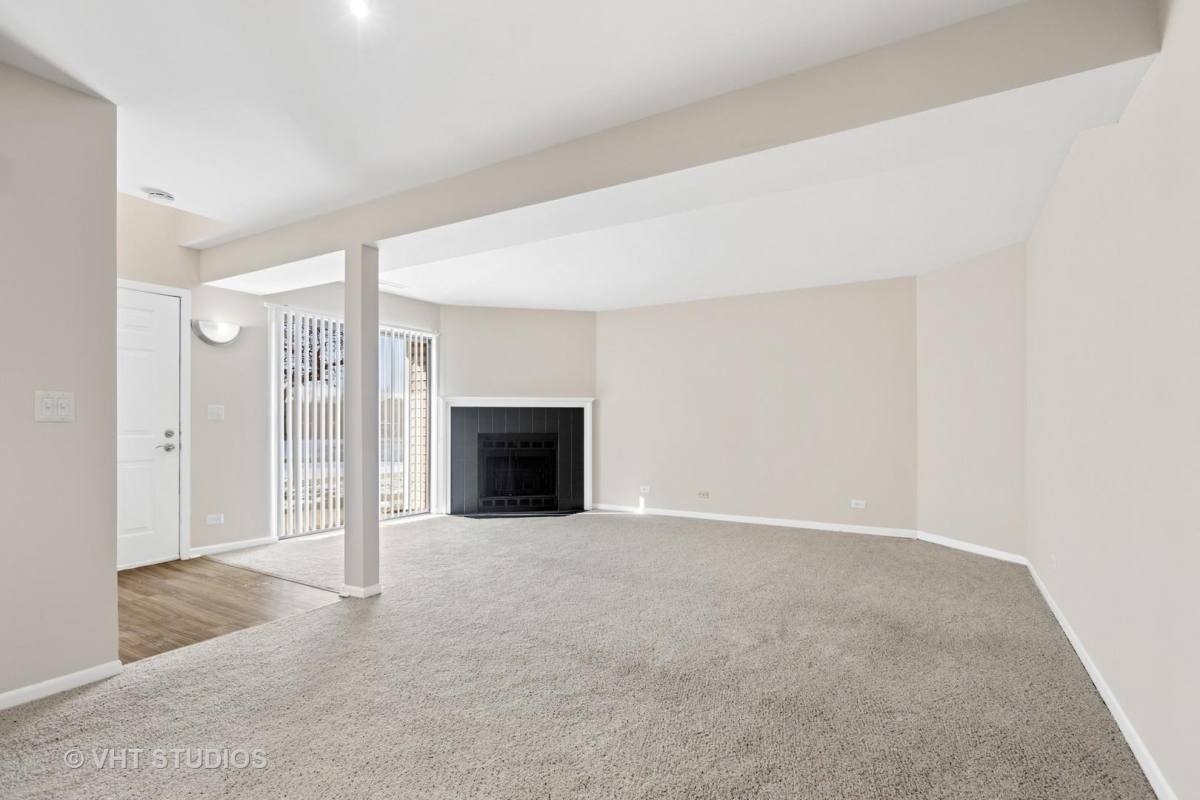 Townhouse for rent at 1531 Westminster Dr #108, Naperville, IL 60563