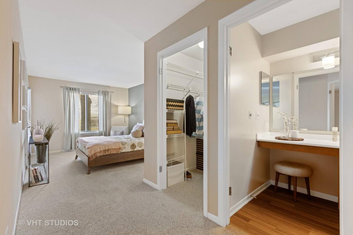 Townhouse for rent at 1651 Westminster Dr #105, Naperville, IL 60563