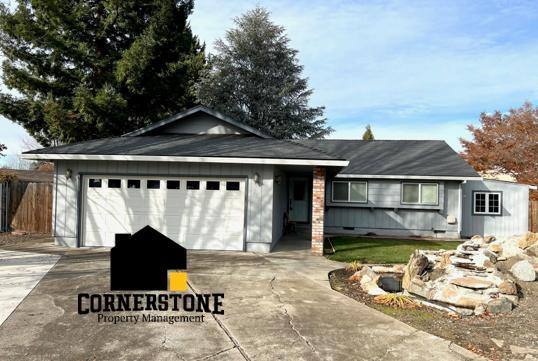 House for rent at 734 Hemlock Court, Central Point, OR 97502