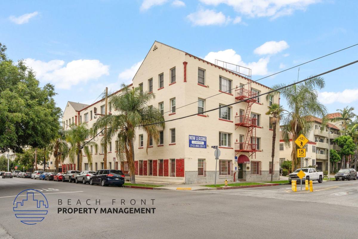 Apartment for rent at El Cortez, 475 S New Hampshire Ave, Los Angeles, CA 90020