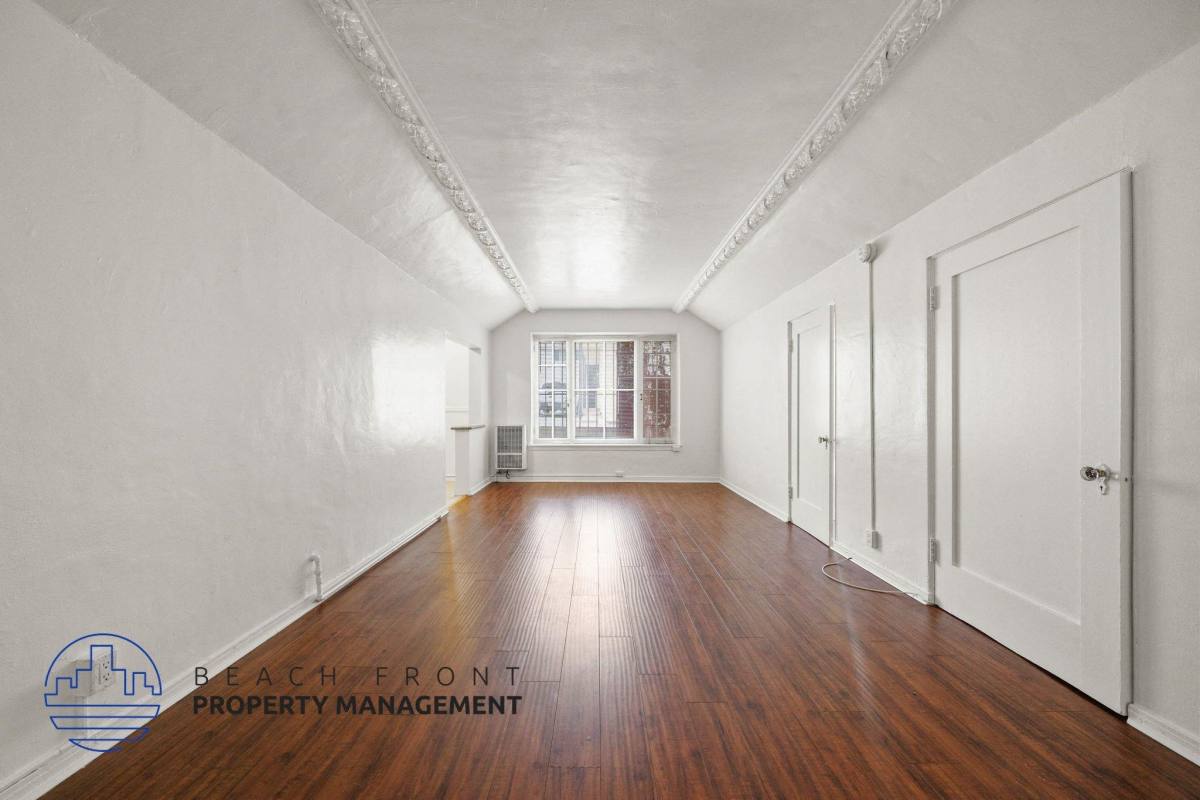 Apartment for rent at El Cortez, 475 S New Hampshire Ave, Los Angeles, CA 90020