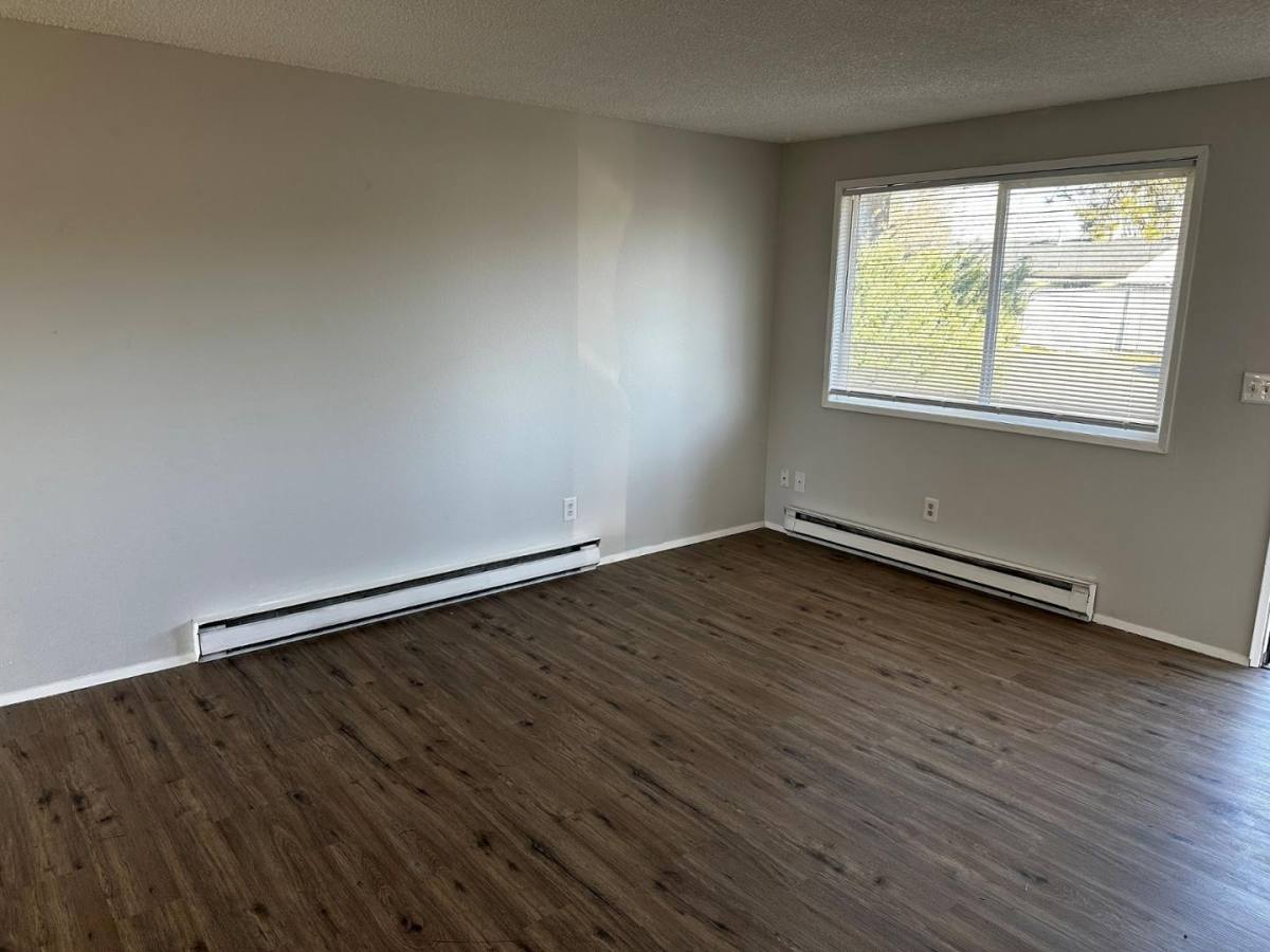Apartment for rent at 22920 NE Halsey St #5, Troutdale, OR 97060