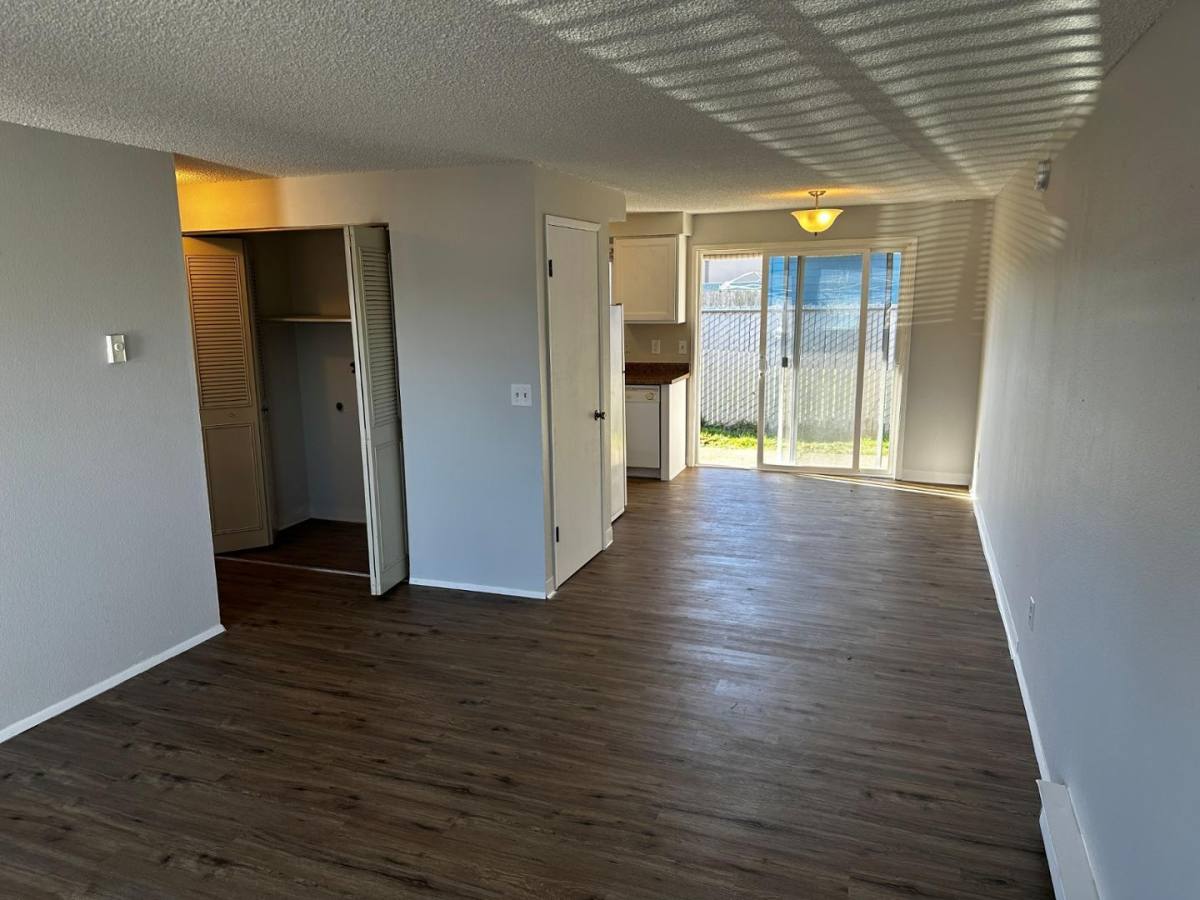 Apartment for rent at 22920 NE Halsey St #5, Troutdale, OR 97060
