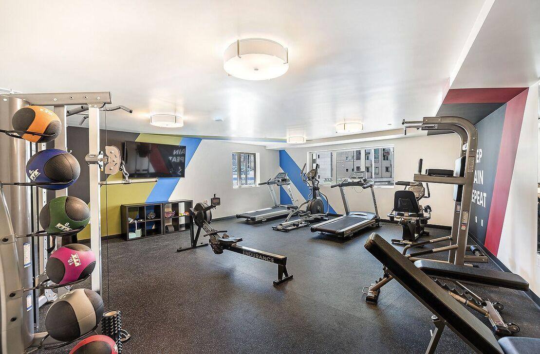 Apartment for rent at 521 W Colorado St #411, Glendale, CA 91204