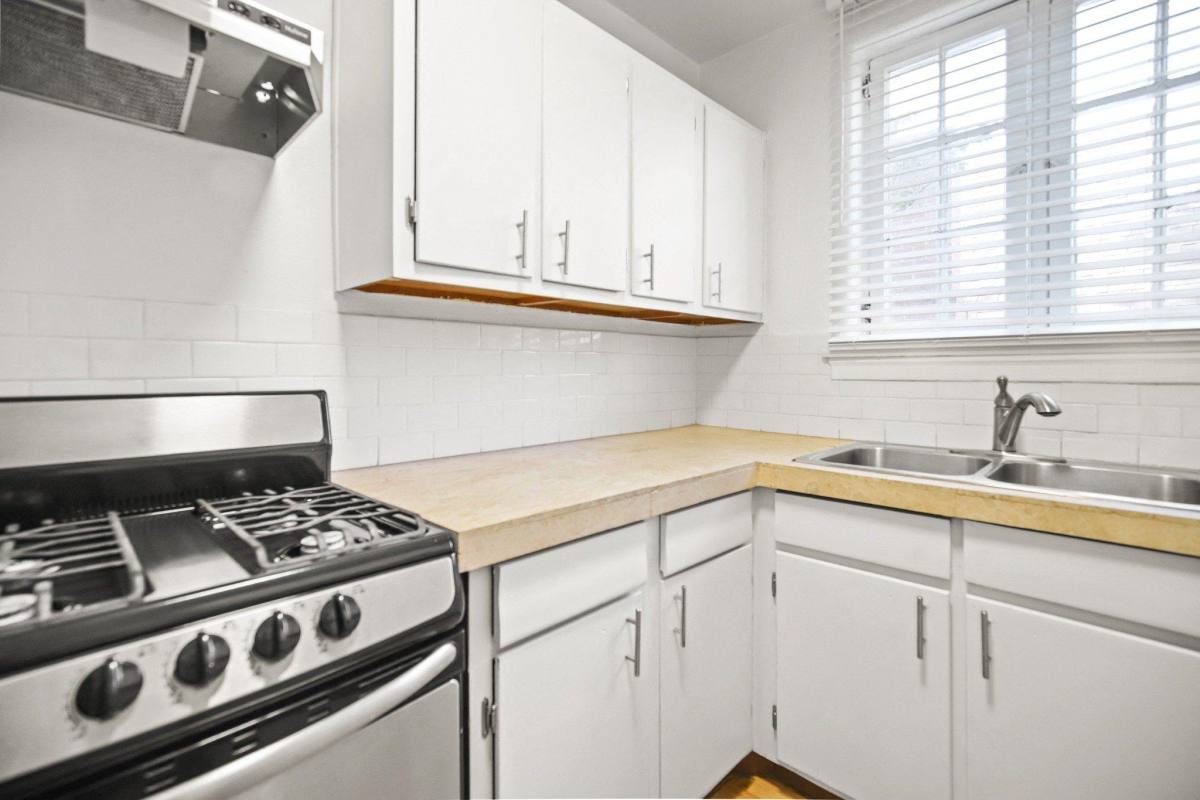 Apartment for rent at 291 S Pearl St #8, Denver, CO 80209