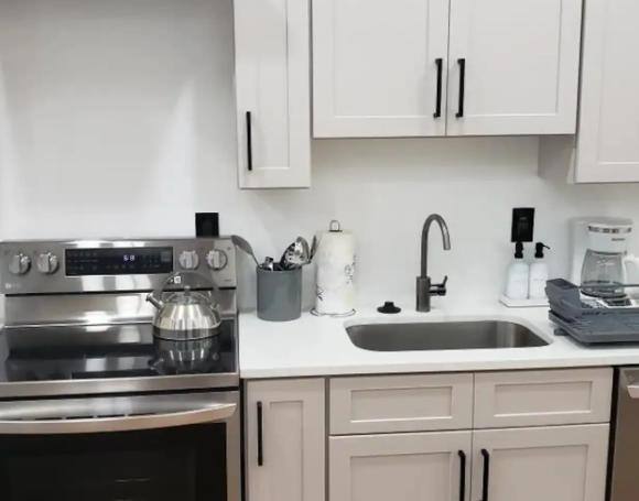 Apartment for rent at 1000 Longley Ave NW, Atlanta, GA 30318