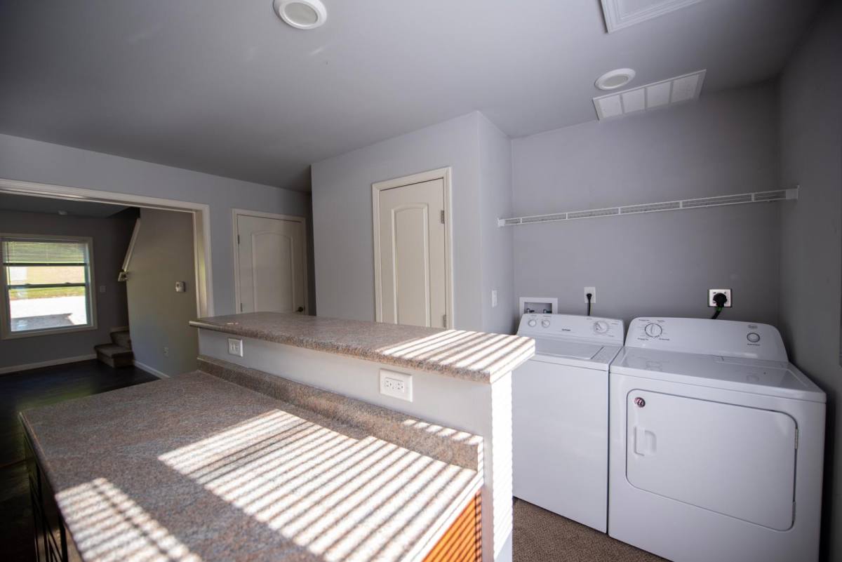 Apartment for rent at 35 Ennis Dr #1, Wheeling, WV 26003
