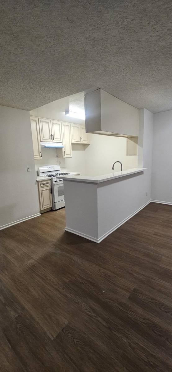 Apartment for rent at 7300 Valmont Street, 7300 7320 Valmont St, Tujunga, CA 91042