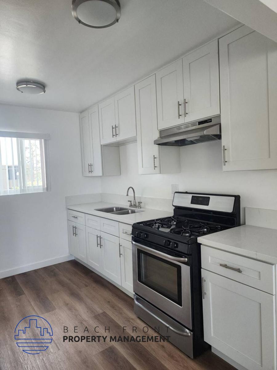 Apartment for rent at 24319 Narbonne Ave #H, Lomita, CA 90717