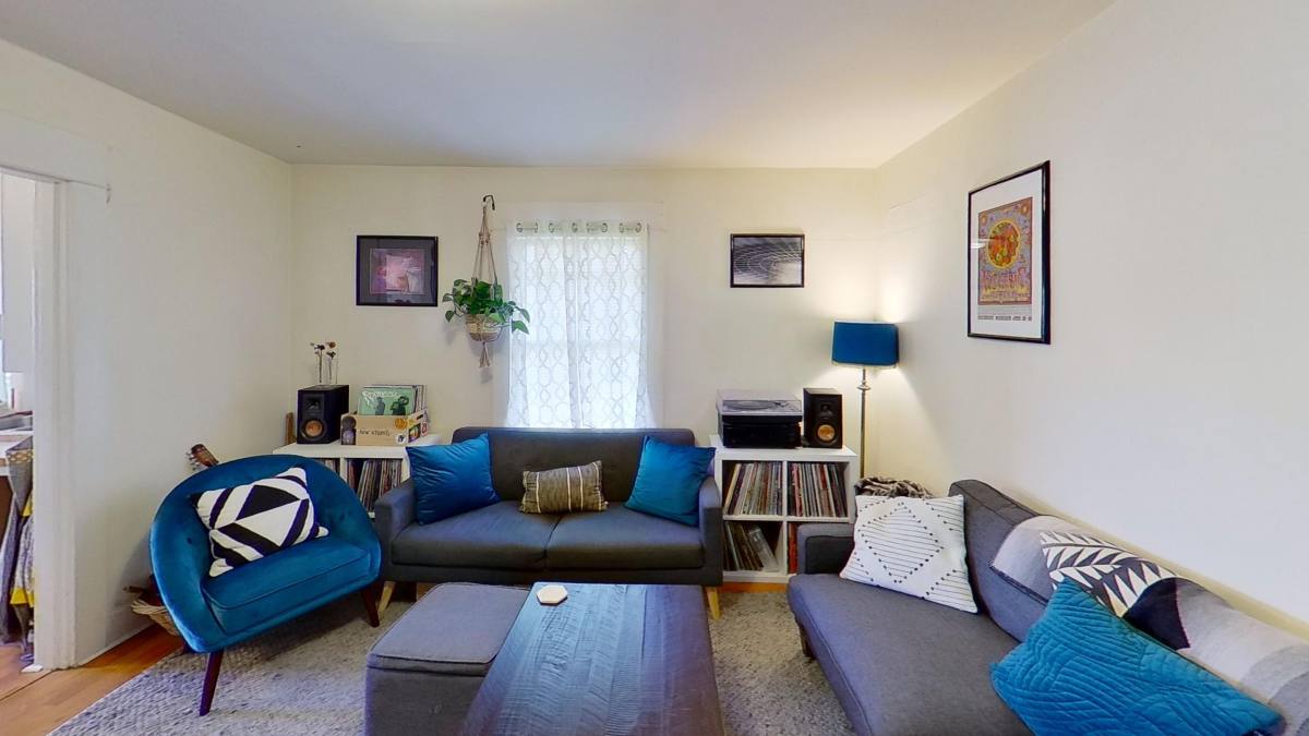 Apartment for rent at 427 SW 5th St #B, Corvallis, OR 97333