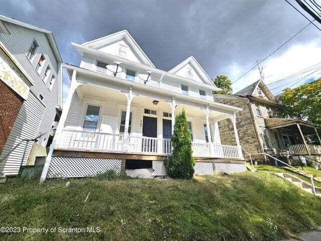 Apartment for rent at 907 Green Ridge St, Scranton, PA 18509