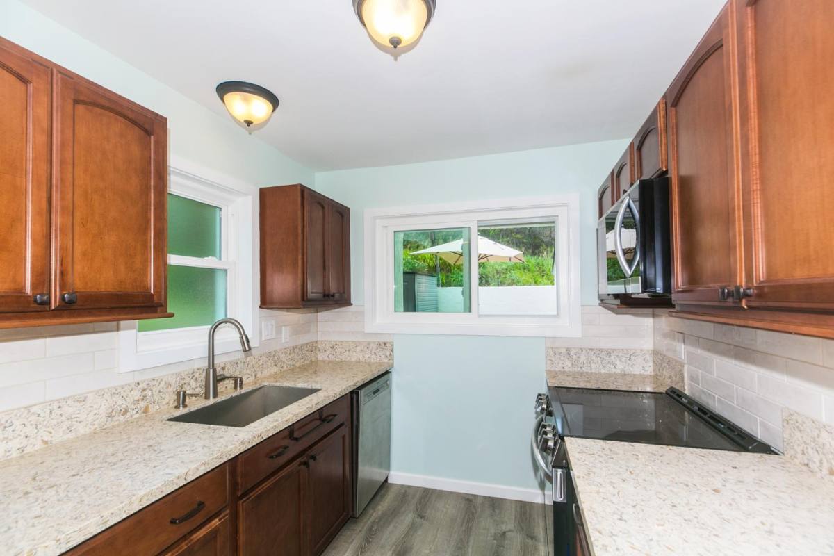 Townhouse for rent at Aikahi Gardens, 202-1 Noke St #2401, Kailua, HI 96734