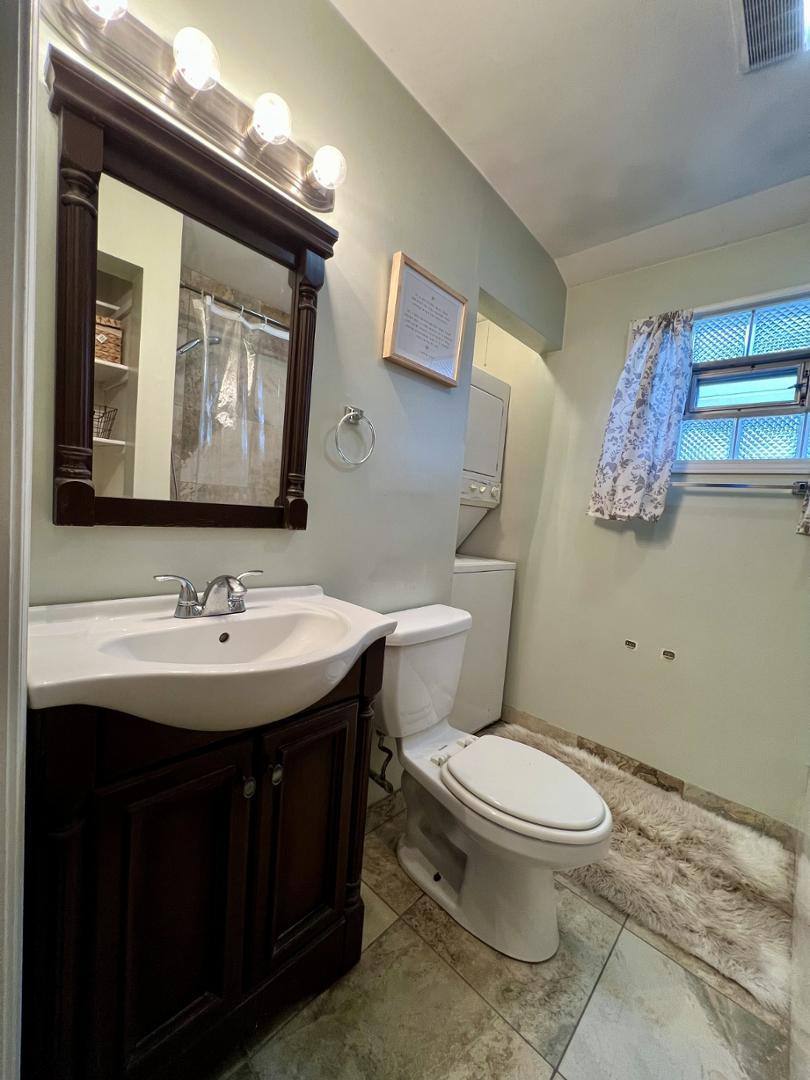 Apartment for rent at Addison Heights, 3647 N Newland Ave #COACH, Chicago, IL 60634