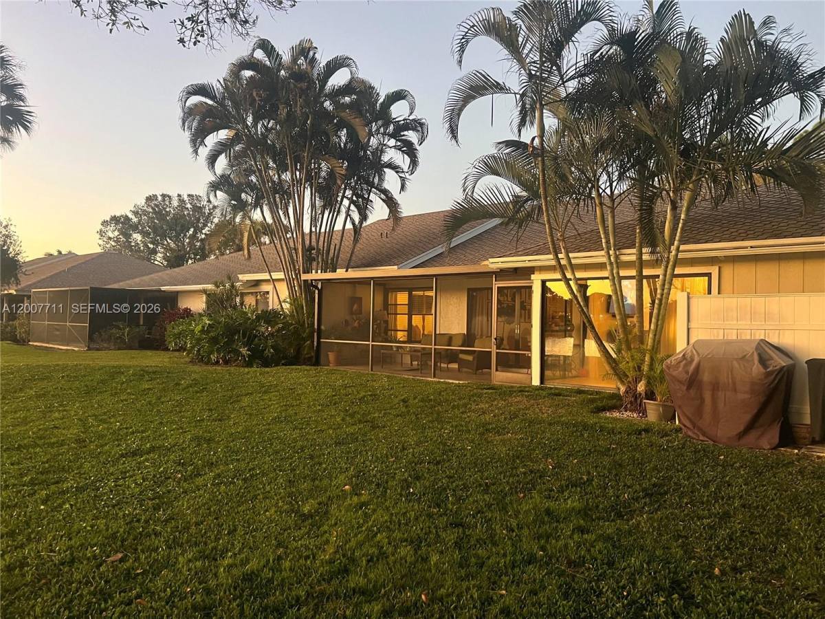 Townhouse for rent at 6198 Brandon St, Palm Beach Gardens, FL 33418