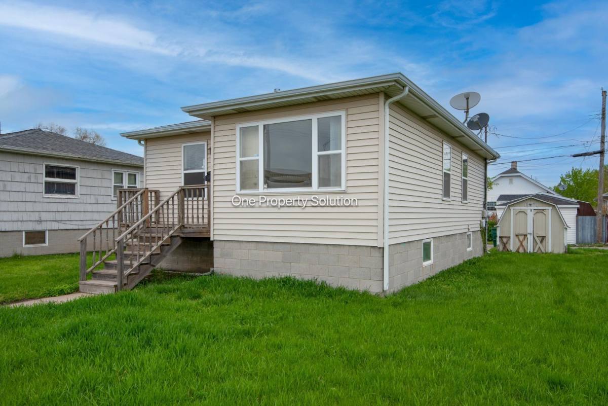 House for rent at Morris Park, 1227 Logan St, Hammond, IN 46320