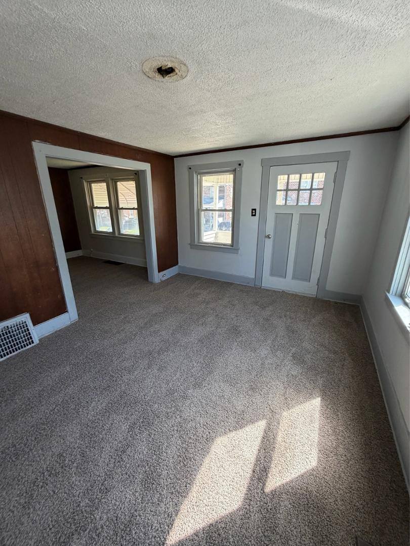 House for rent at 3964 Riley Ave #2, Struthers, OH 44471