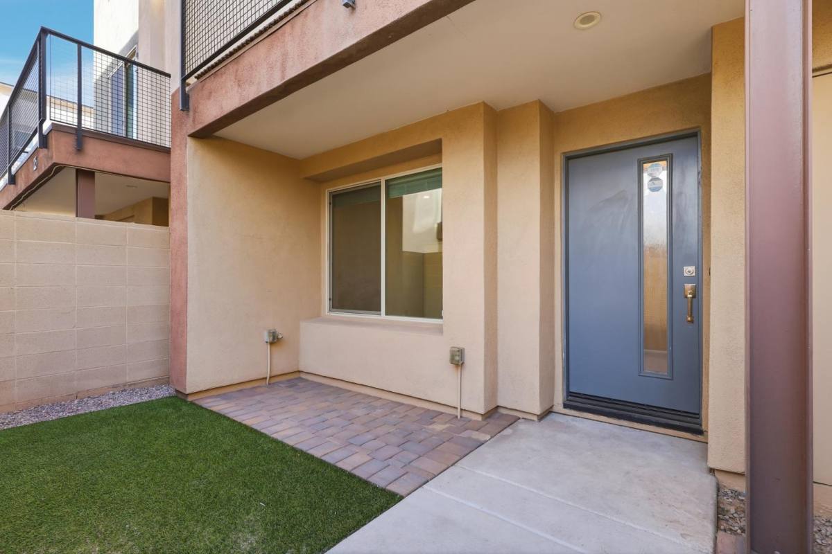 Townhouse for rent at 820 N 8th Ave #24, Phoenix, AZ 85007