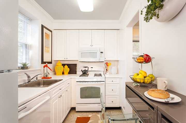 Apartment for rent at 547 VFW Parkway, Chestnut Hill, MA 02467