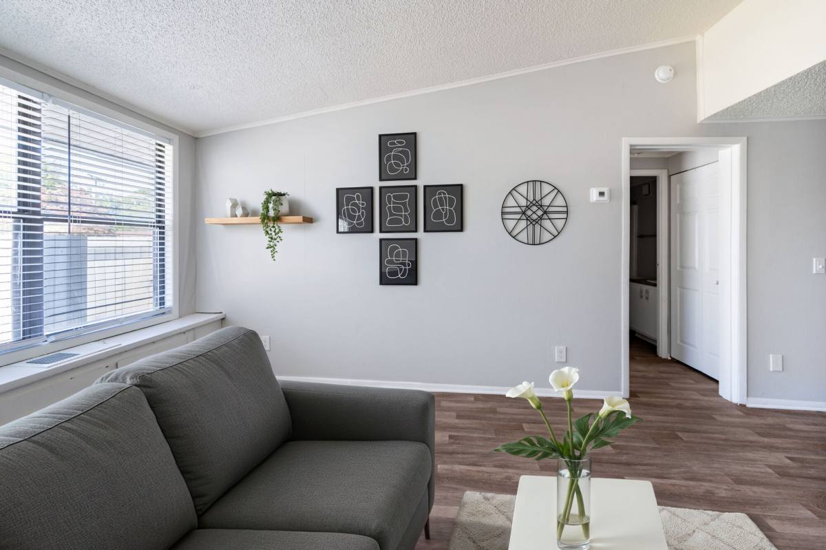 Apartment for rent at Canyon & Knox Landing, 600 E Inskip Dr, Knoxville, TN 37912