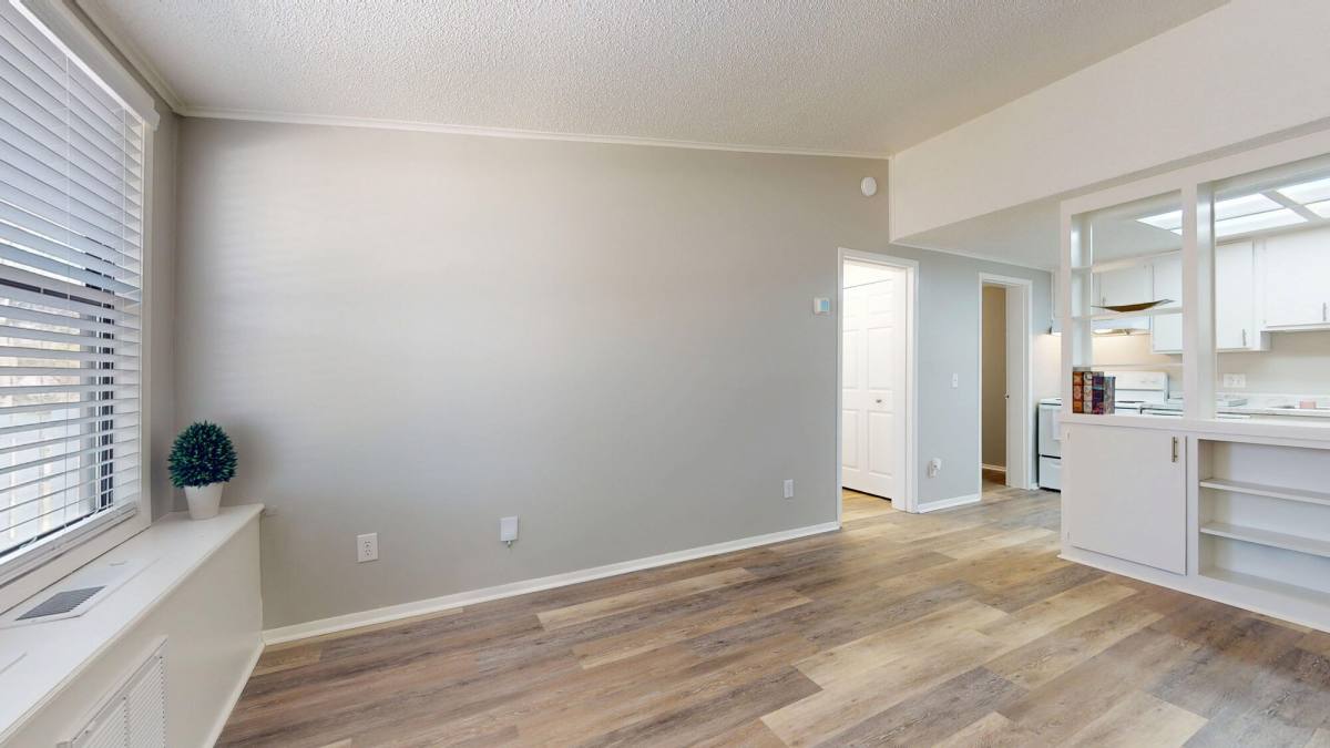Apartment for rent at Canyon & Knox Landing, 600 E Inskip Dr, Knoxville, TN 37912