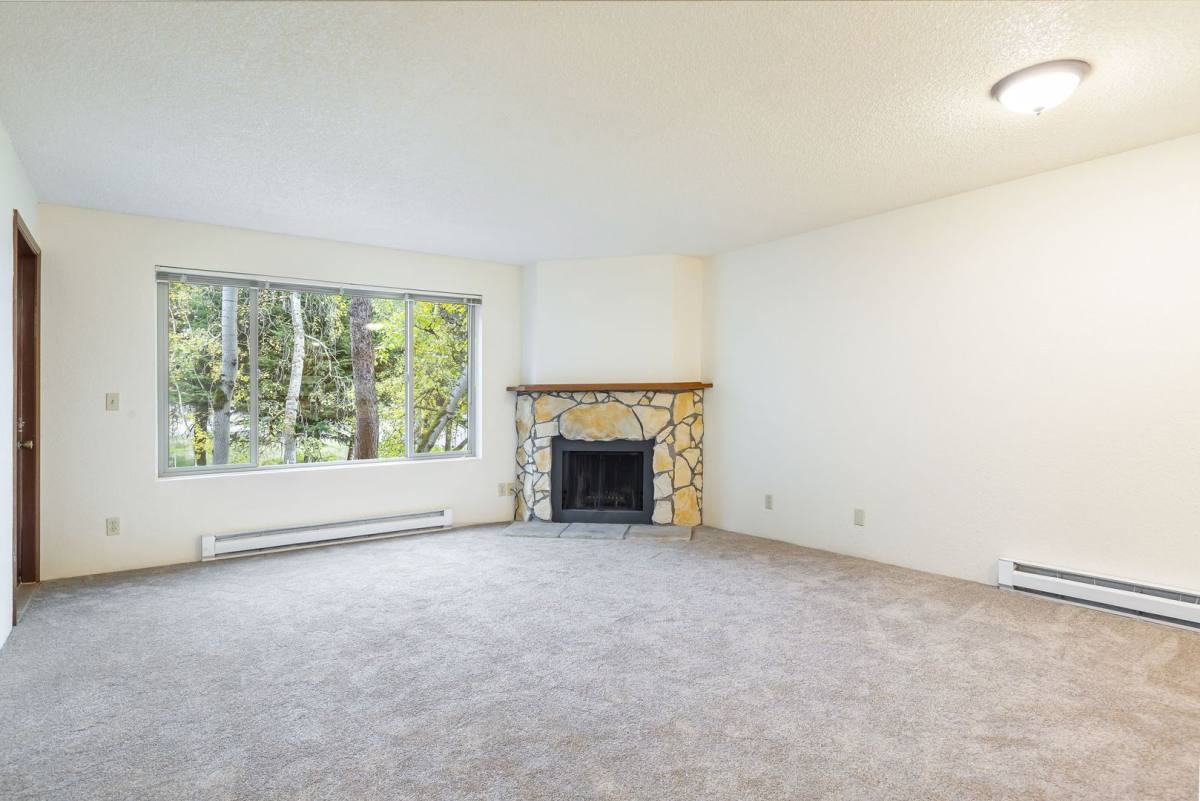 Apartment for rent at 2230 N 106th St, Seattle, WA 98133