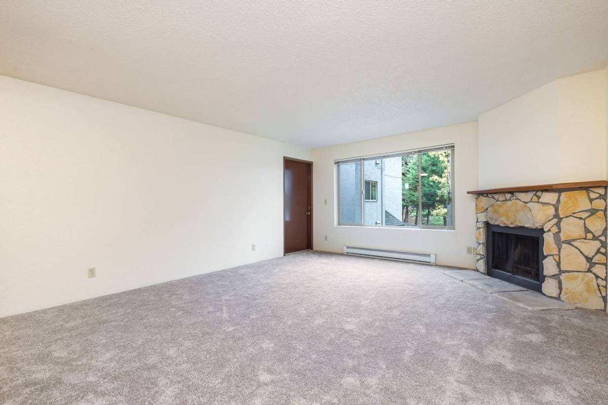 Apartment for rent at 2230 N 106th St, Seattle, WA 98133
