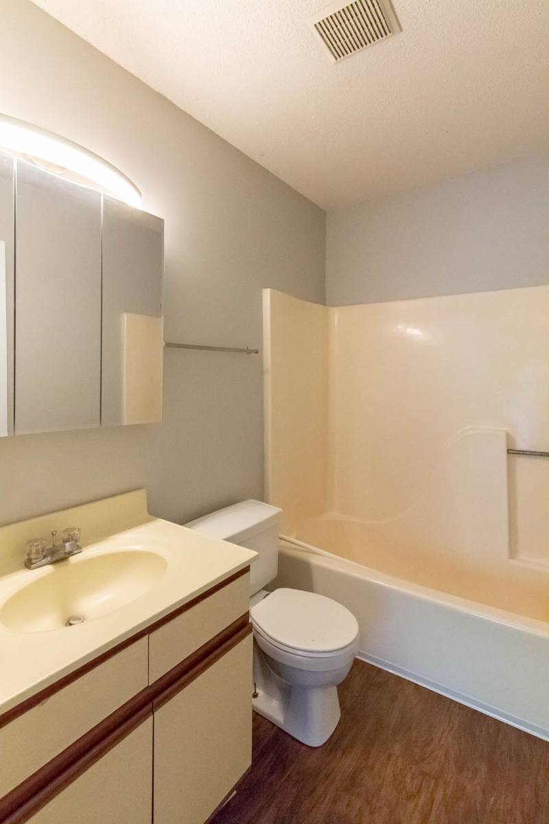 Apartment for rent at 1001 W Wayne St, Muncie, IN 47303