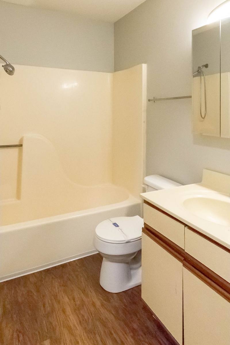 Apartment for rent at 1001 W Wayne St, Muncie, IN 47303