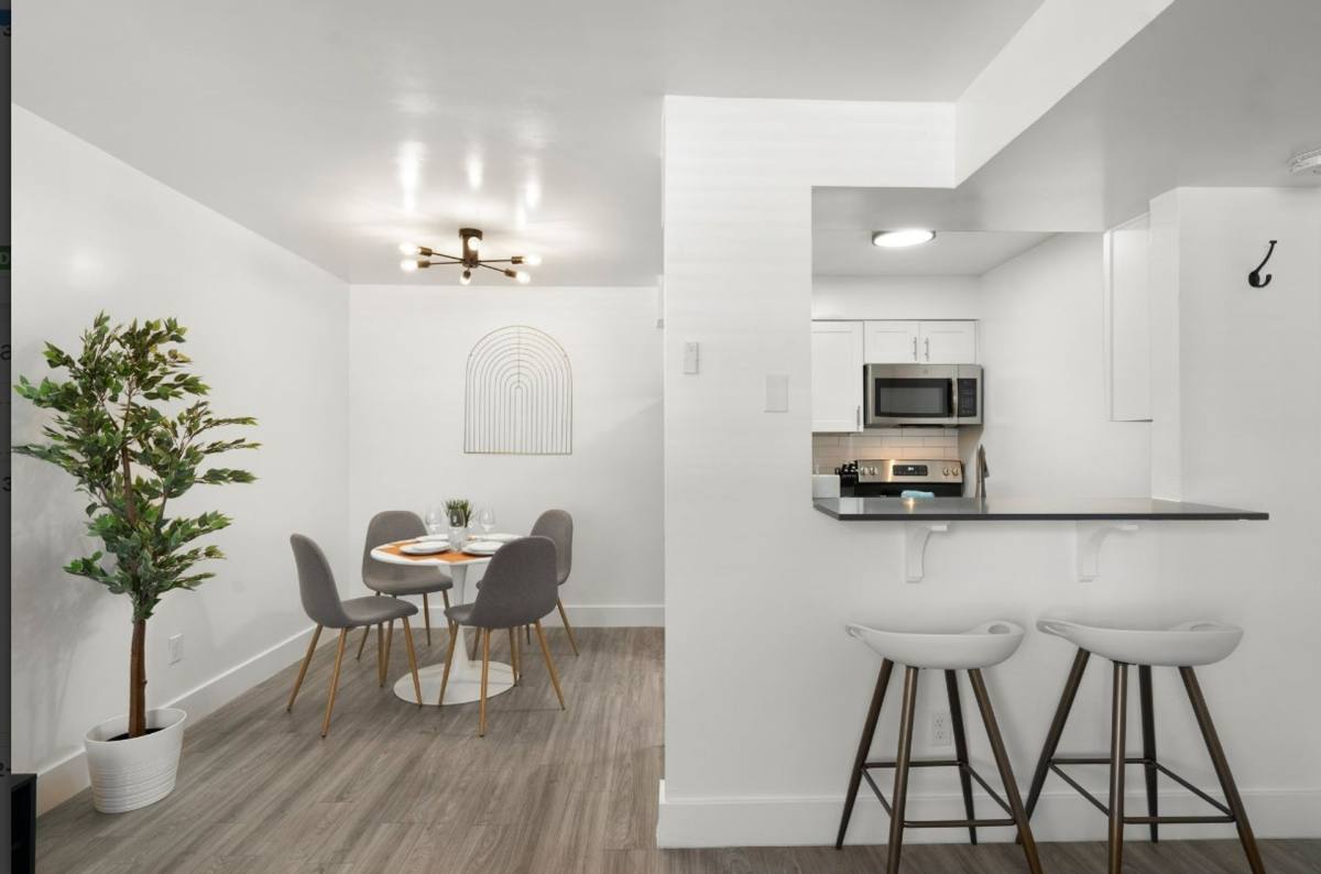 Apartment for rent at 948 E Devonshire Ave, Phoenix, AZ 85014