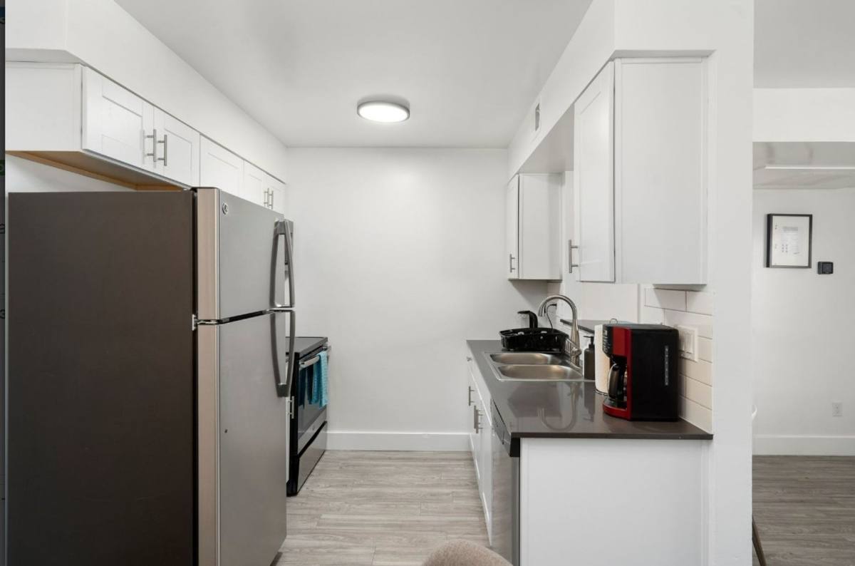 Apartment for rent at 948 E Devonshire Ave, Phoenix, AZ 85014