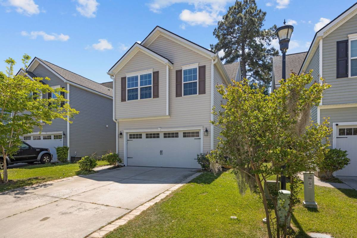 House for rent at 8988 Cat Tail Pond Rd, Summerville, SC 29485
