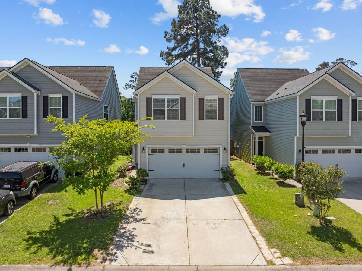 House for rent at 8988 Cat Tail Pond Rd, Summerville, SC 29485