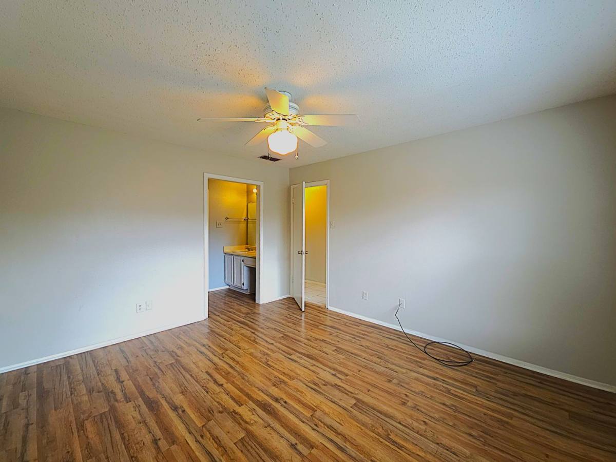 Condo for rent at 400 W S Town Dr, Tyler, TX 75703
