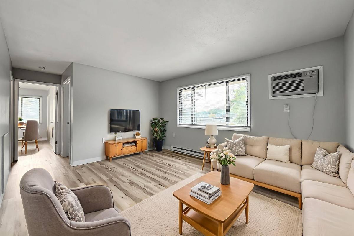 Apartment for rent at 1212 Holly Dr, Norwalk, IA 50211