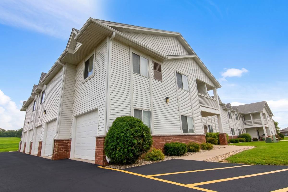 Apartment for rent at Chapel Hill, 703 - 717 Carol St, Clinton, WI 53525