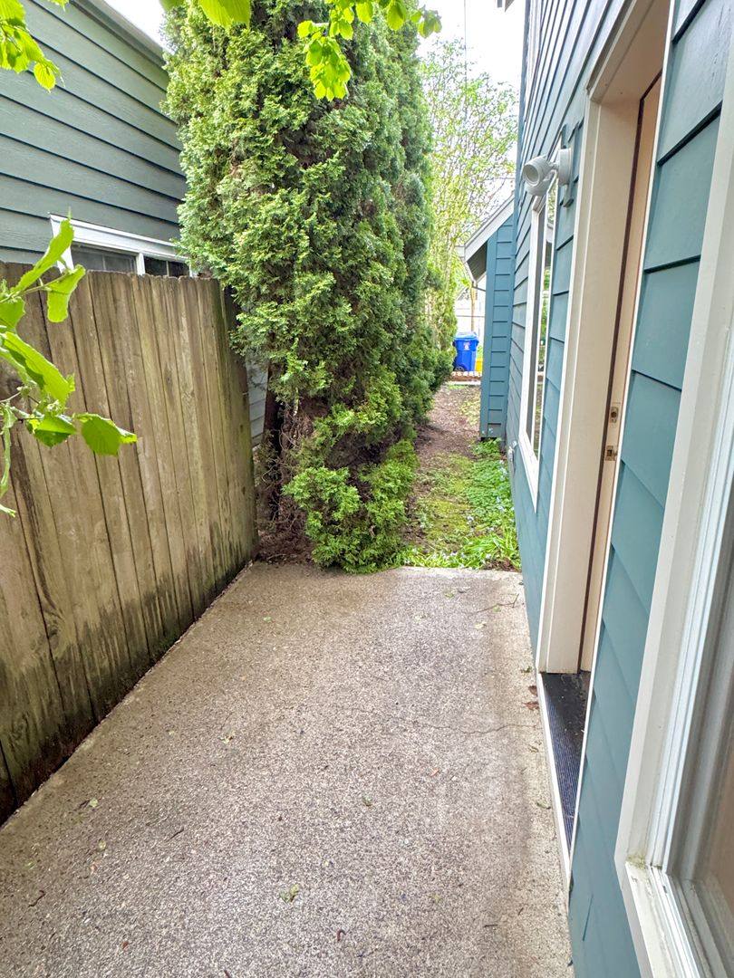 Townhouse for rent at 6935-6937 N Maryland Ave, Portland, OR 97217