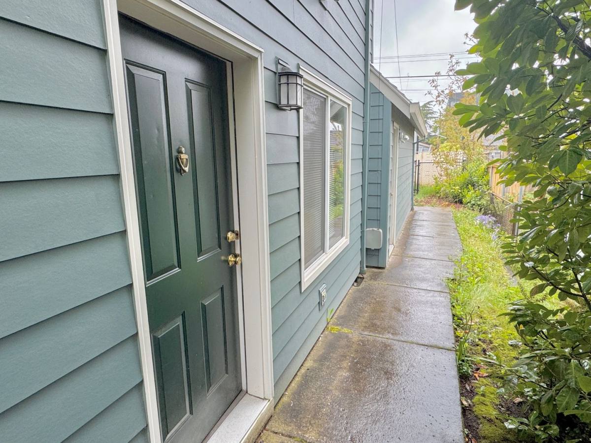 Townhouse for rent at 6935-6937 N Maryland Ave, Portland, OR 97217